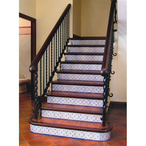 Azulejos artesanos para escalera